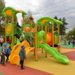 Обустройство детских площадок по программе губернатора Подмосковья